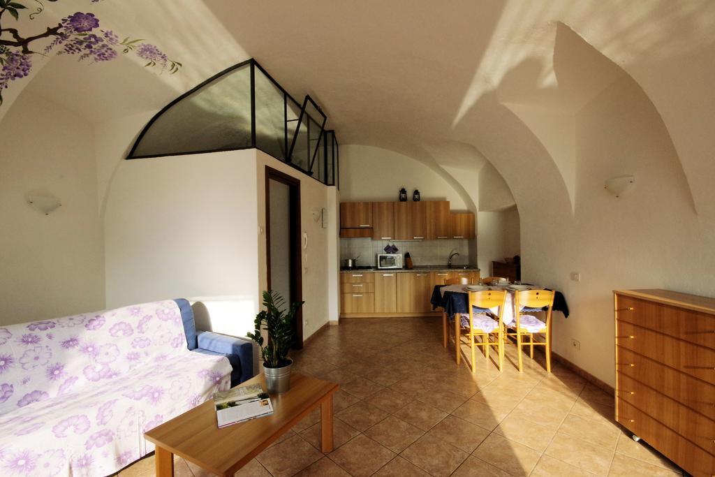 Residence Celeste Mezzegra ภายนอก รูปภาพ